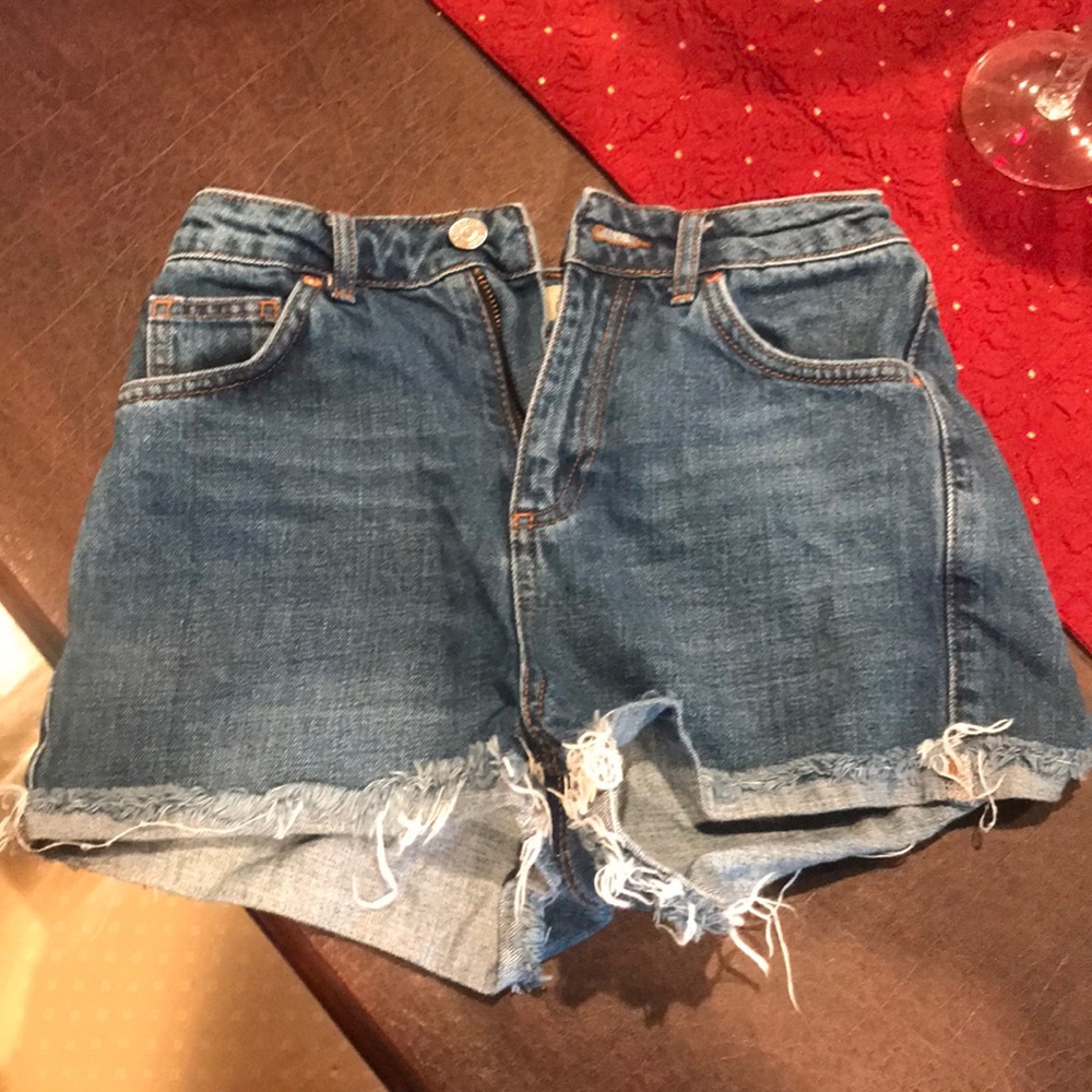 Topshop Moto Girlfriend (Petite) Jean Shorts